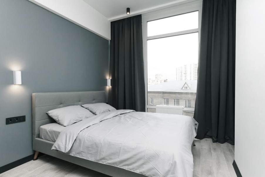 Hotrent Pechersk Lesy 20/22 키예프 외부 사진