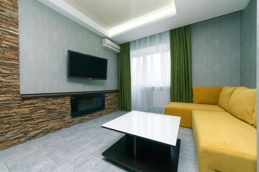Hotrent Pechersk Lesy 20/22 키예프 외부 사진