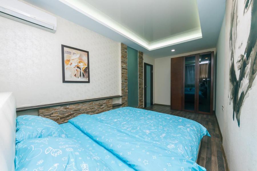 Hotrent Pechersk Lesy 20/22 키예프 외부 사진